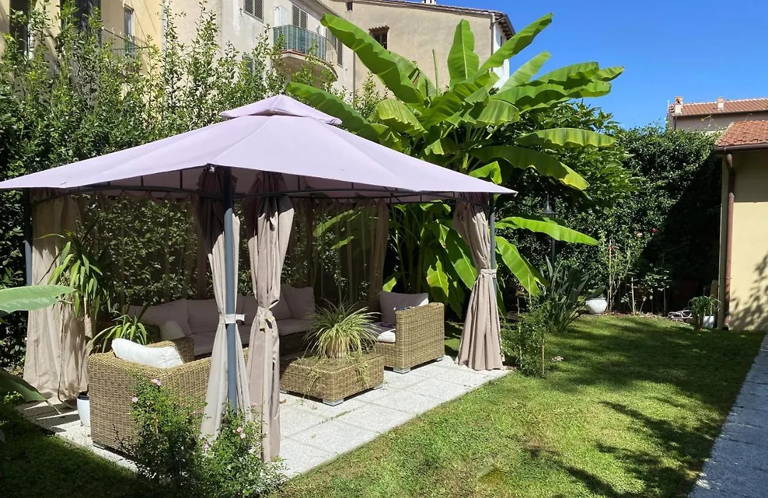 Palazzo Cini Luxury Rooms in Pisa-1